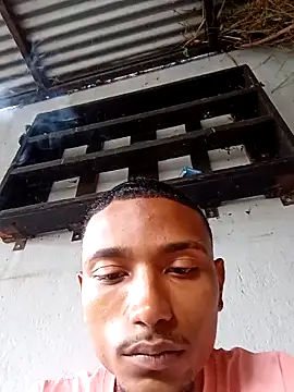 Snapshot of slimmydaddy69 chatting on 03.17.26 slimmydaddy69 online show from 03.17.26