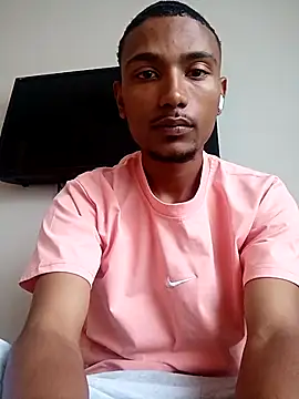 Snapshot of slimmydaddy69 chatting on 04.13.26 slimmydaddy69 online show from 04.13.26