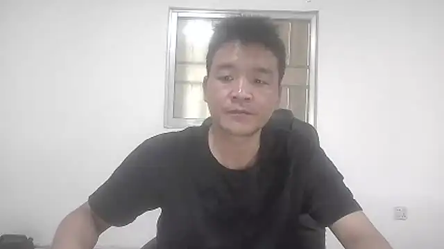 kisstoyousoon2024 online show from 10.14.25