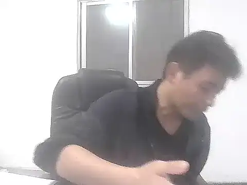 kisstoyousoon2024 online show from 11.11.25