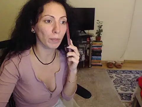 Emmatoo online show from 10.18.25