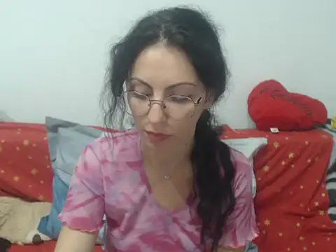 Emmatoo online show from 04.18.26