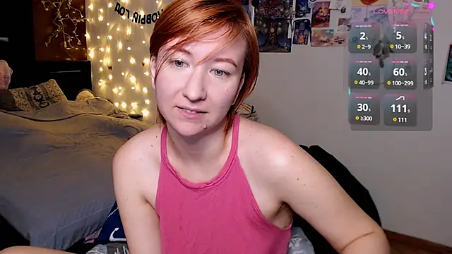 Snapshot of licentia__poetica chatting on 12.10.24 licentia  poetica online show from 12.10.24