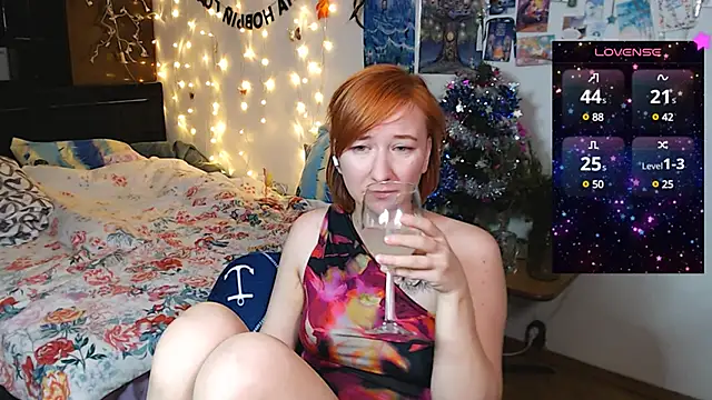 Snapshot of licentia__poetica chatting on 01.01.25 licentia  poetica online show from 01.01.25