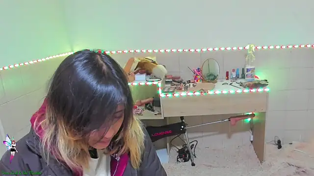 linnie  online show from 09.18.25