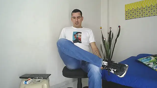 Snapshot of jayydenandjacob chatting on 12.16.24 jayydenandjacob online show from 12.16.24