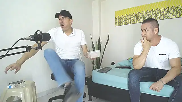 Snapshot of jayydenandjacob chatting on 02.01.25 jayydenandjacob online show from 02.01.25
