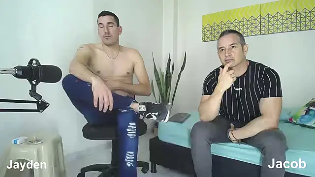 Snapshot of jayydenandjacob chatting on 02.09.25 jayydenandjacob online show from 02.09.25