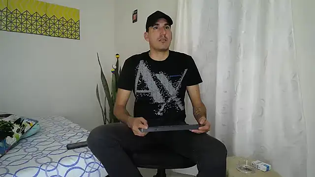 Snapshot of jayydenandjacob chatting on 03.01.25 jayydenandjacob online show from 03.01.25