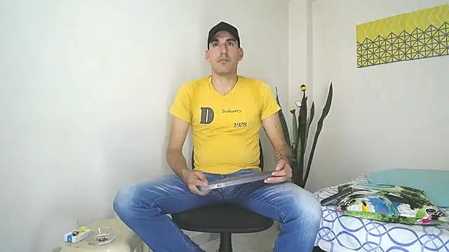 Snapshot of jayydenandjacob chatting on 03.10.25 jayydenandjacob online show from 03.10.25
