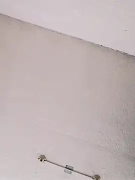 Snapshot of Quimiquieres chatting on 10.28.25 Quimiquieres online show from 10.28.25