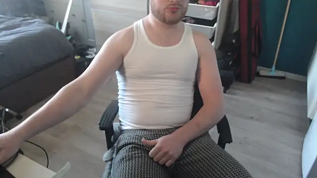 Snapshot of 050kek2 chatting on 03.01.25 050kek2 online show from 03.01.25