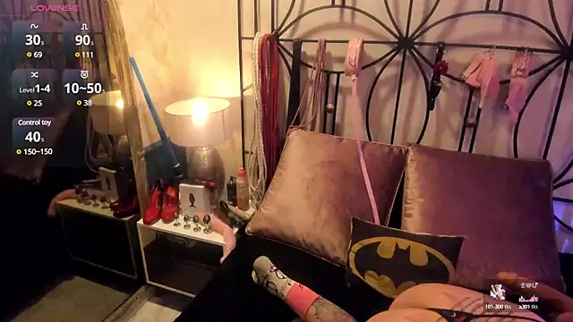 Snapshot of luxifer_666_ chatting on 01.15.25 luxifer 666 online show from 01.15.25