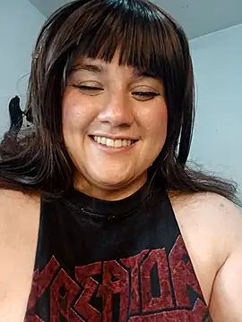 ItsNaiixa online show from 04.11.26