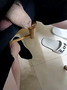 Snapshot of lobito1997 chatting on 01.25.25 lobito1997 online show from 01.25.25