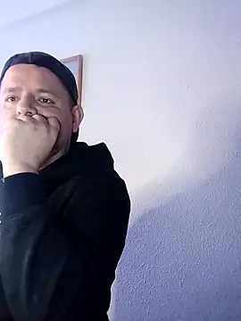 Snapshot of lobito1997 chatting on 03.16.25 lobito1997 online show from 03.16.25