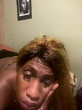 Moorella1 online show from 11.27.25