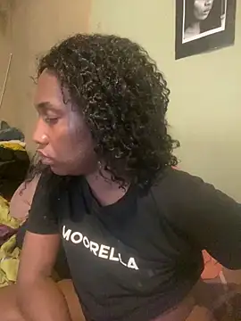 Snapshot of Moorella1 chatting on 03.26.26 Moorella1 online show from 03.26.26