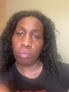 Snapshot of Moorella1 chatting on 03.30.26 Moorella1 online show from 03.30.26