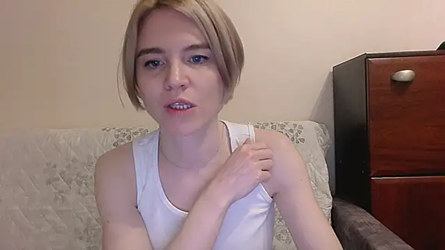 Snapshot of Eva_vagner chatting on 03.08.25 Eva vagner online show from 03.08.25