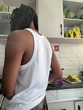 Snapshot of monic421 chatting on 11.16.25 monic421 online show from 11.16.25