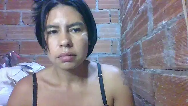 Alanagracia online show from 12.17.24