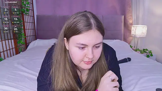 Mia  Peach online show from 03.01.25