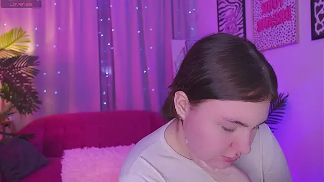 Mia  Peach online show from 03.18.25