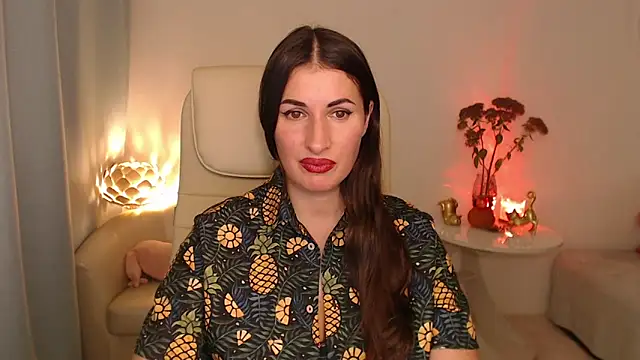 Snapshot of MaryMalory11 chatting on 11.16.25 MaryMalory11 online show from 11.16.25