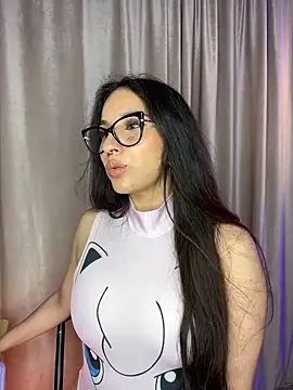 Snapshot of ThaliaRivera_ chatting on 02.25.25 ThaliaRivera  online show from 02.25.25