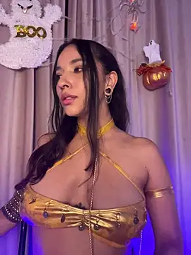 Snapshot of ThaliaRivera_ chatting on 10.24.25 ThaliaRivera  online show from 10.24.25