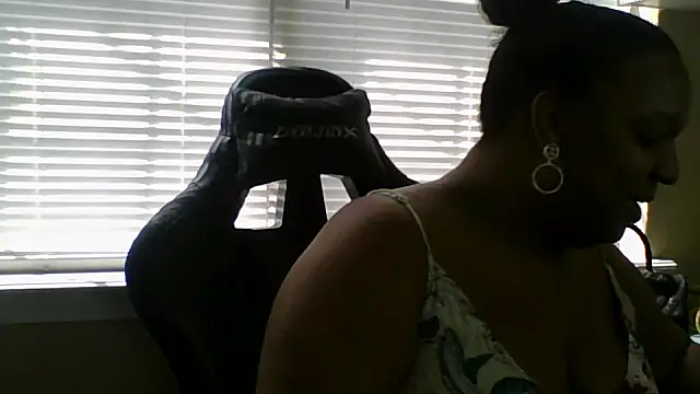 Badgirlbrittt online show from 09.25.25