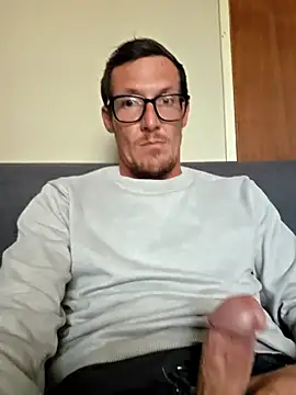 Snapshot of TheSouthernKing chatting on 04.13.26 TheSouthernKing online show from 04.13.26