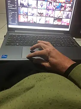 Snapshot of TheSouthernKing chatting on 05.15.26 TheSouthernKing online show from 05.15.26