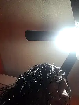 Snapshot of miicheele32 chatting on 01.01.25 miicheele32 online show from 01.01.25