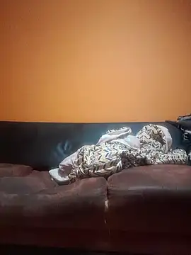 Snapshot of miicheele32 chatting on 01.16.25 miicheele32 online show from 01.16.25