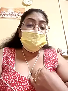 Snapshot of LAVERNIYA_ chatting on 01.18.25 LAVERNIYA online show from 01.18.25