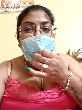 Snapshot of LAVERNIYA_ chatting on 02.27.25 LAVERNIYA online show from 02.27.25