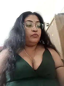 LAVERNIYA  online show from 09.16.25