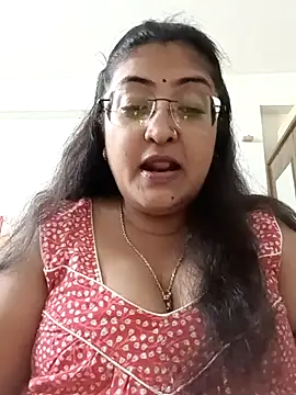 LAVERNIYA  online show from 09.17.25