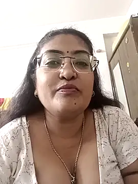 LAVERNIYA  online show from 09.21.25