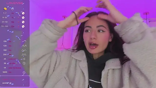 sophiecherry  online show from 12.30.24