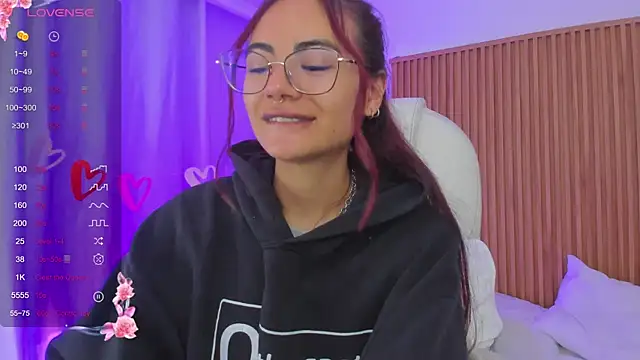 sophiecherry  online show from 03.10.25