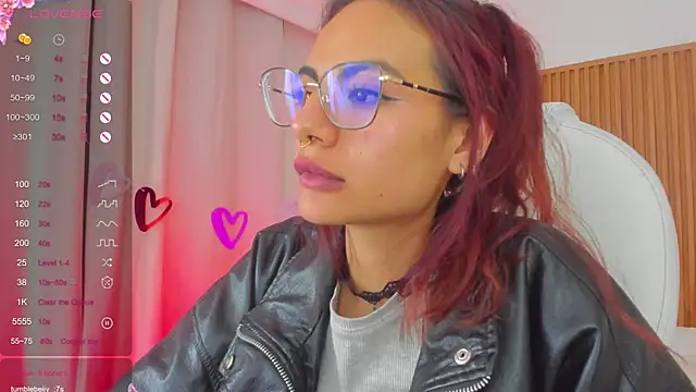 sophiecherry  online show from 03.20.25