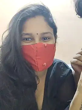 Snapshot of IND_COUPLE1 chatting on 12.08.24 IND COUPLE1 online show from 12.08.24