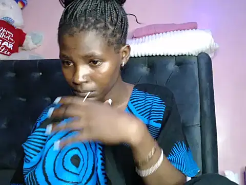 TrishaKalid online show from 12.03.24