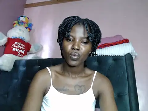 TrishaKalid online show from 12.10.24