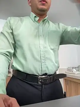 Snapshot of Juanes432 chatting on 02.17.26 Juanes432 online show from 02.17.26