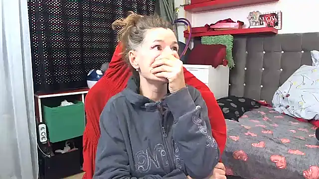 Snapshot of kellyterapy chatting on 01.20.25 kellyterapy online show from 01.20.25