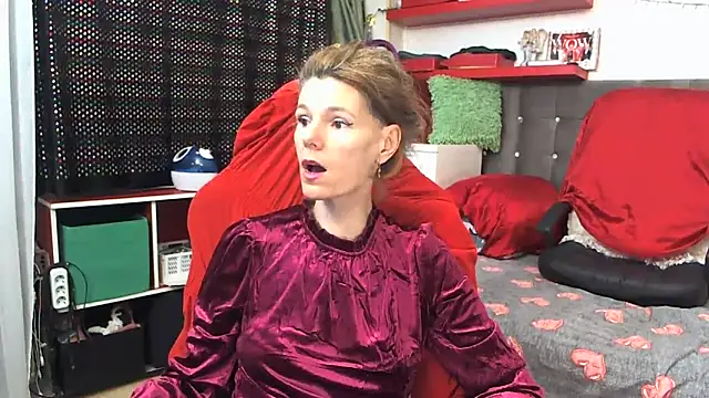 Snapshot of kellyterapy chatting on 01.25.25 kellyterapy online show from 01.25.25